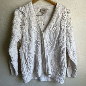 Women’s knit sweater, white, size small
